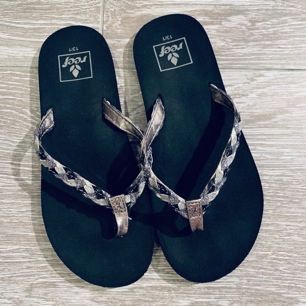 Girls Reef Flip Flops Sz 13/1